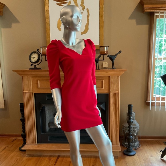 Fire Red Sweetheart Neckline Wiggle Mini Dress - Picture 8 of 8